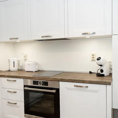 Stylish 1br Steps From Sea Garden I 아파트 *