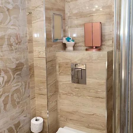 Appartement Stylish 1br Steps From Sea Garden I Varna