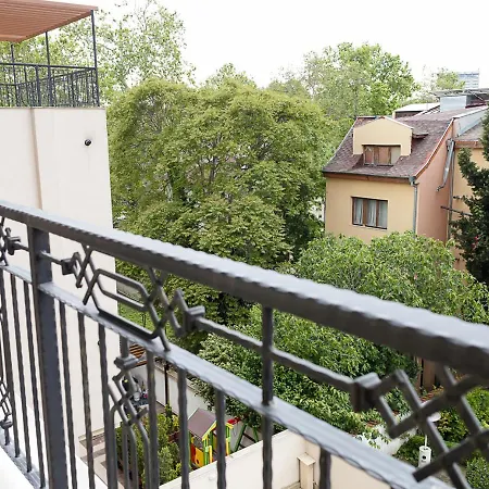 Stylish 1br Steps From Sea Garden I Appartement Varna